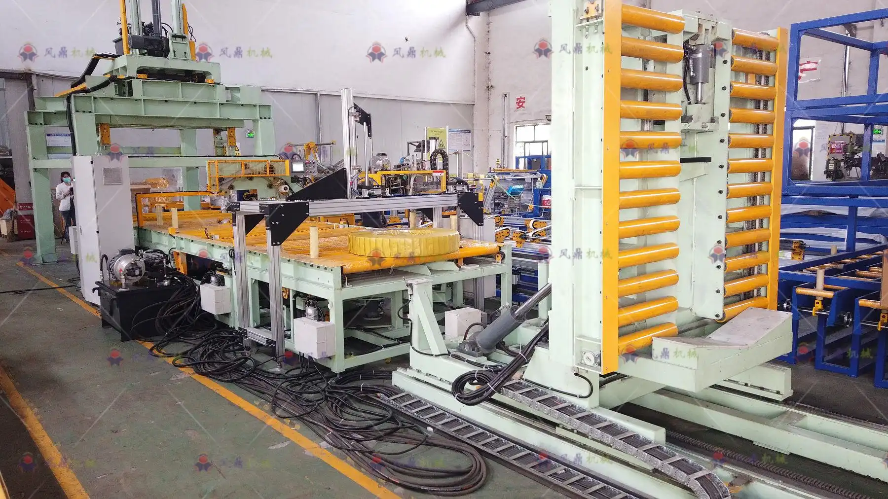 PPGI coil packing line with eye-to-wall handling