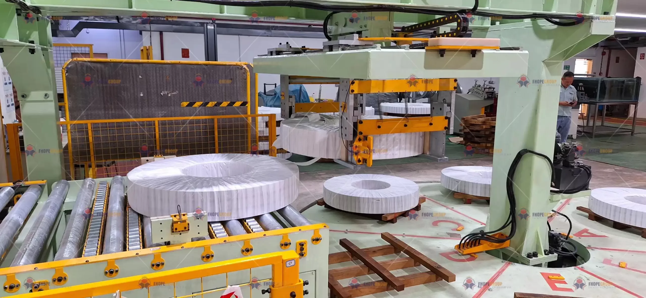 Slitting Coil Packaging Line with Turntable Stacker — detail view 3