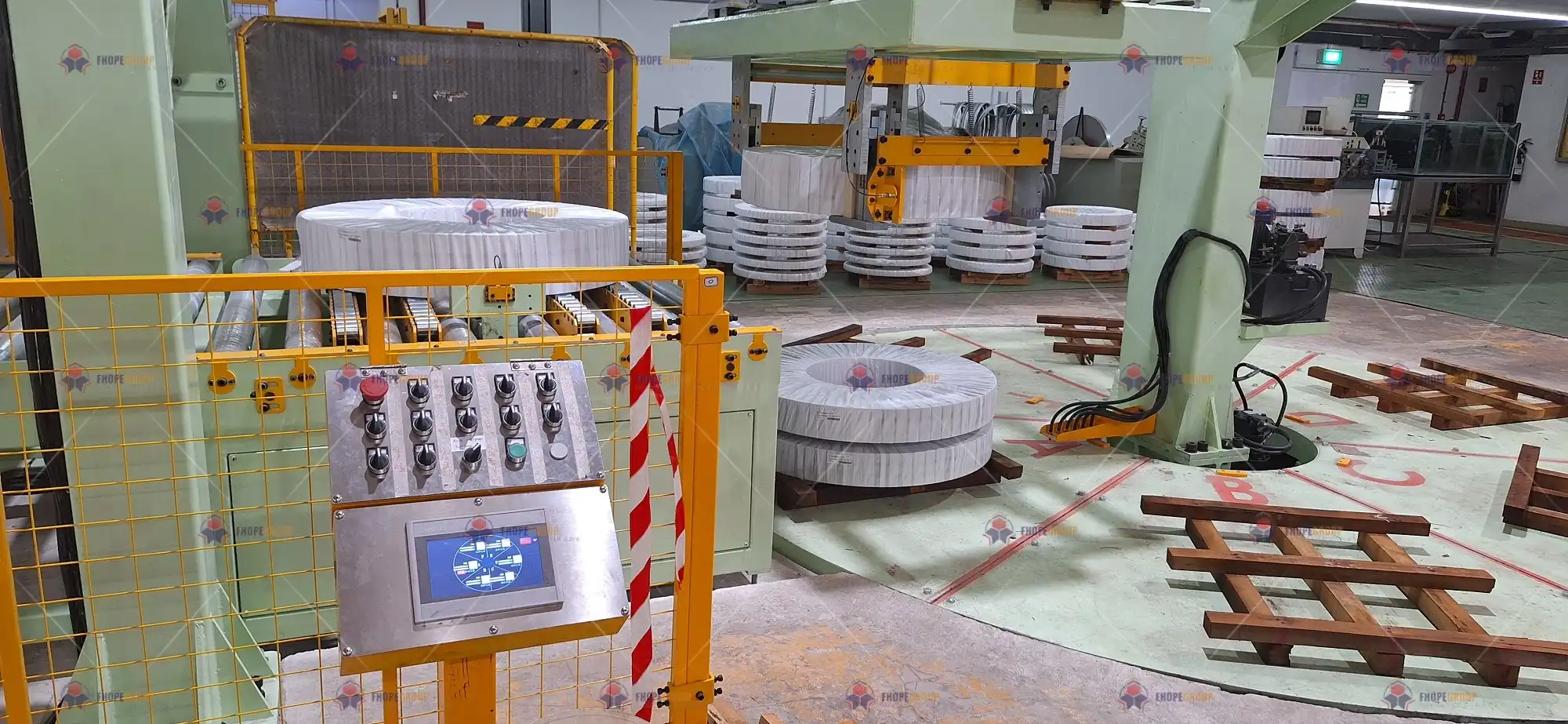 Slitting Coil Packaging Line with Turntable Stacker — detail view 4
