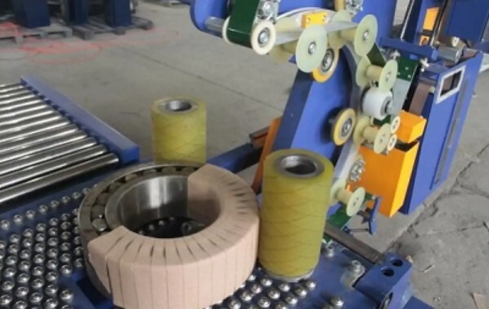 Bearing Packing Machine FPB-400 — detail view 1